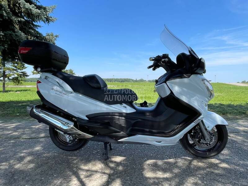 Suzuki burgman 650