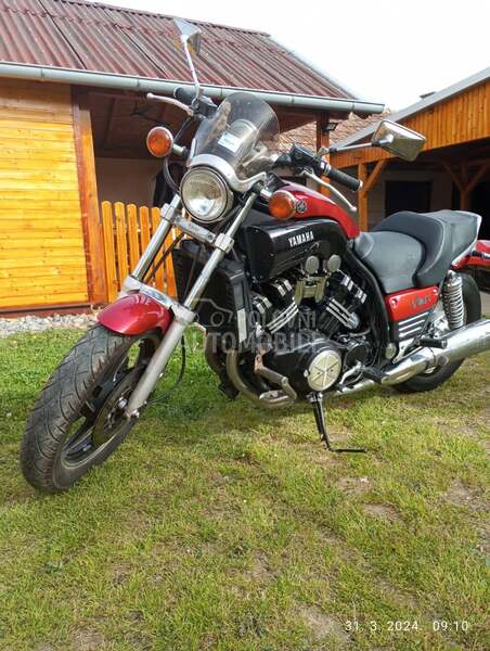 Yamaha V max 1200