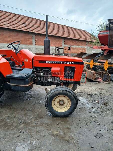 Zetor 7211