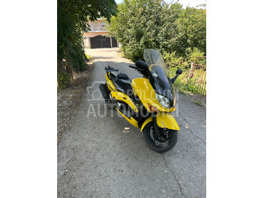 Yamaha T max 500