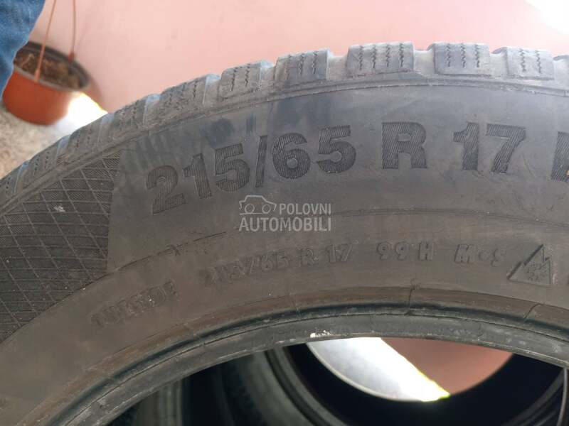 Continental 215/65 R17 Zimska