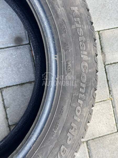 Goodyear 205/55 R17 Zimska