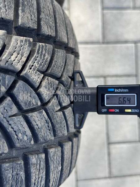 Goodyear 205/55 R17 Zimska