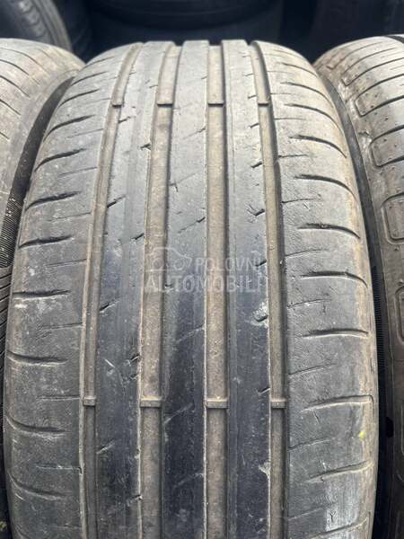 Goodyear 215/55 R17 Letnja