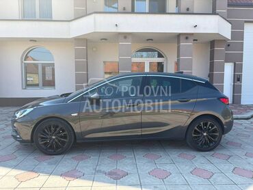 Opel Astra K Innovation / CarPlay