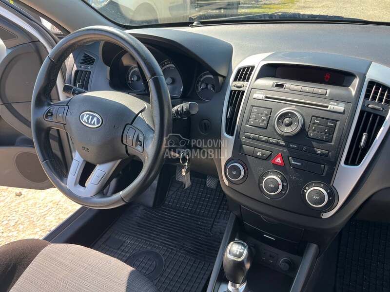 Kia cee`d 