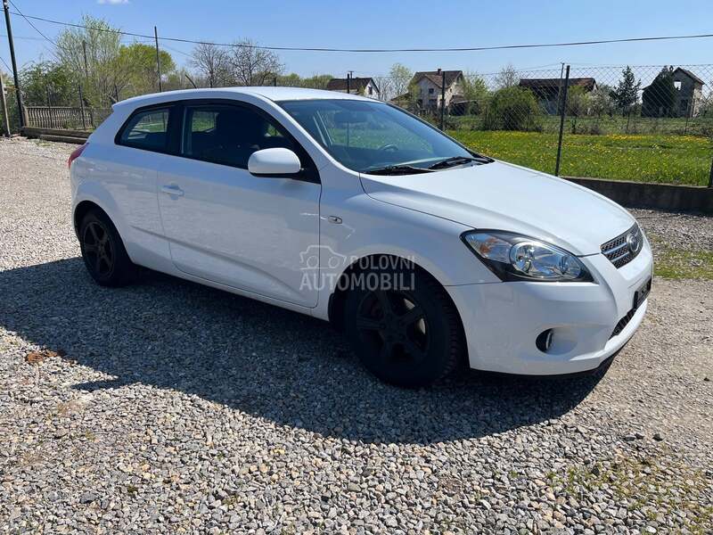 Kia cee`d 