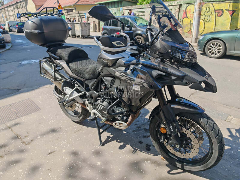 Benelli trk 502x