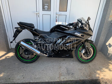 Kawasaki ninja 250 A2