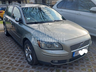 Volvo V50 