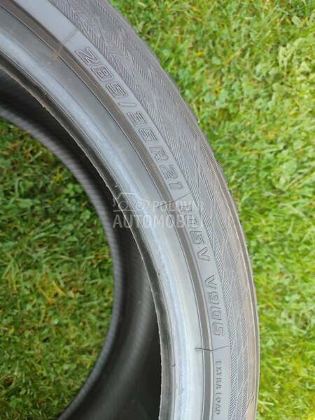 Yokohama 285/35 R21 Zimska