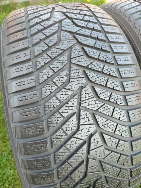 Yokohama 285/35 R21 Zimska