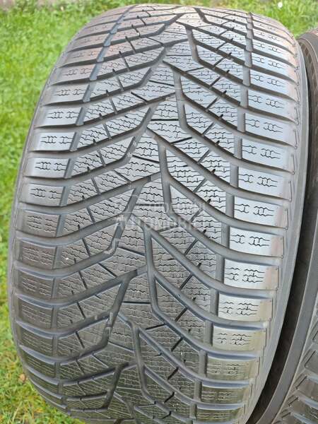 Yokohama 285/35 R21 Zimska