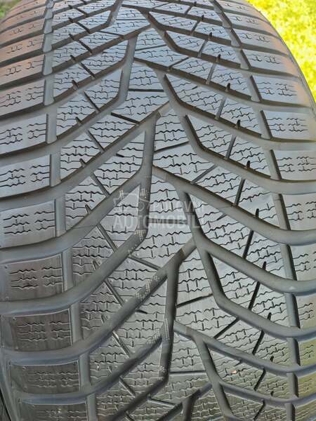 Yokohama 285/35 R21 Zimska