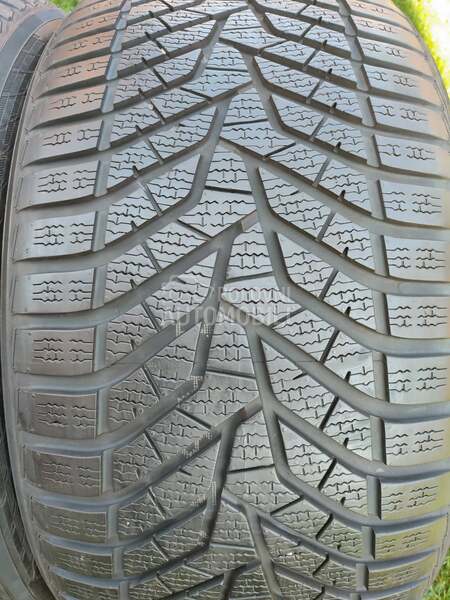 Yokohama 285/35 R21 Zimska