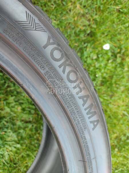 Yokohama 285/35 R21 Zimska
