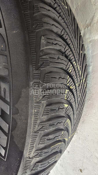 Michelin 215/65 R16 Zimska