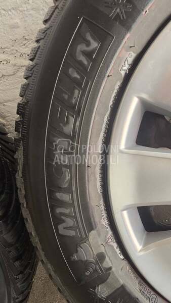 Michelin 215/65 R16 Zimska