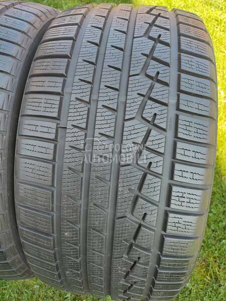 Yokohama 285/35 R21 Zimska
