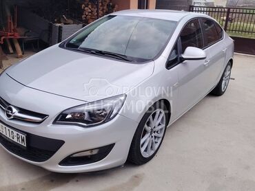 Opel Astra J 1.4 Turbo