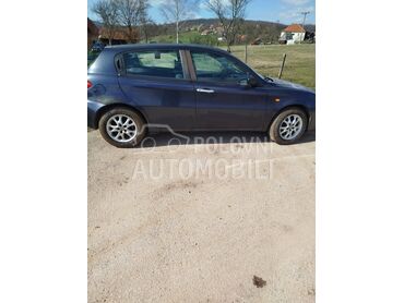 Alfa Romeo 147 Dve alfe