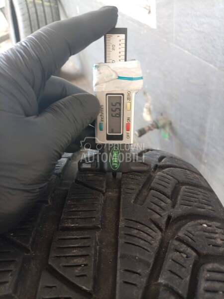 Pirelli 235/45 R18 Zimska