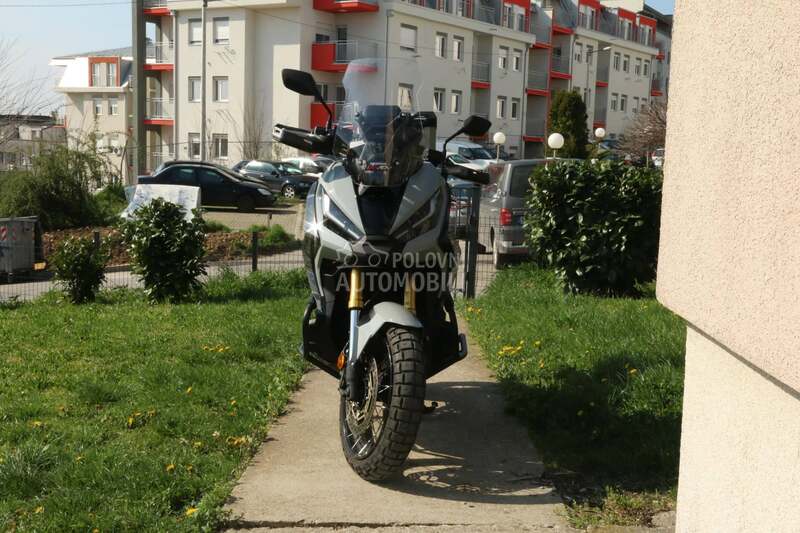 Honda X adv 750