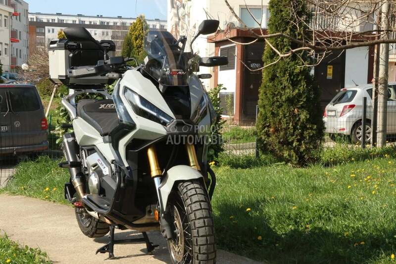 Honda X adv 750