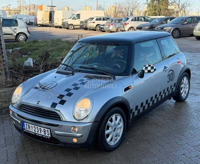 MINI One 