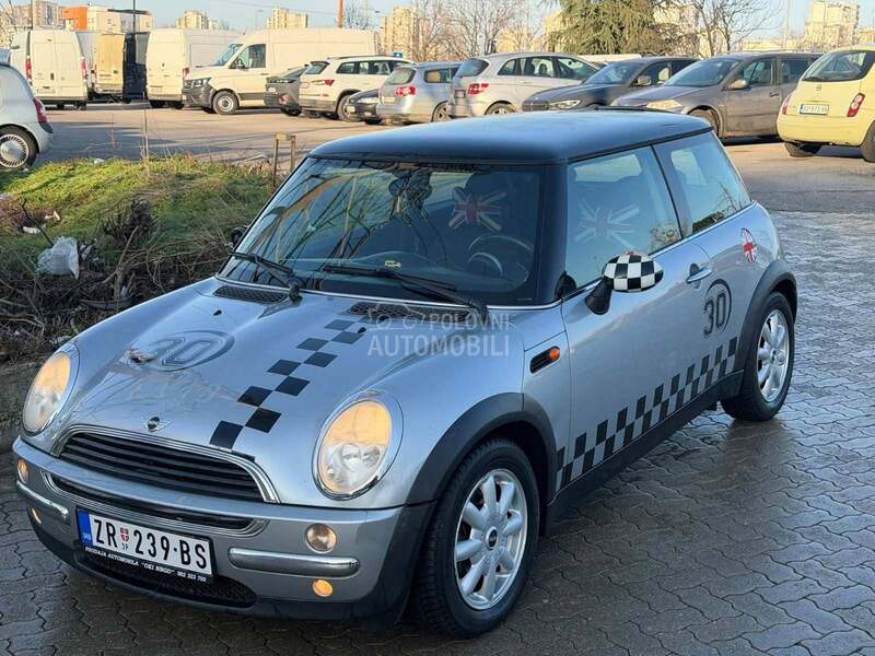 MINI One 