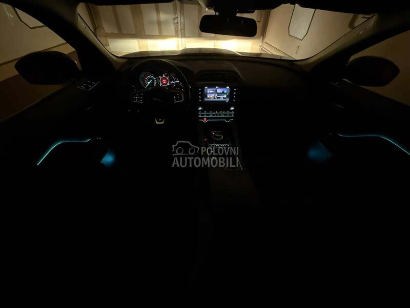 Jaguar F pace CarVerticalFul izves