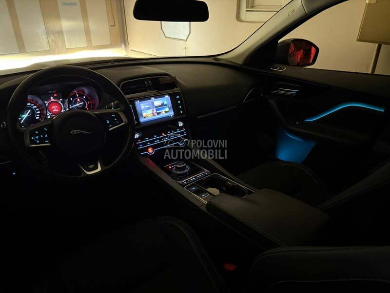 Jaguar F pace CarVerticalFul izves