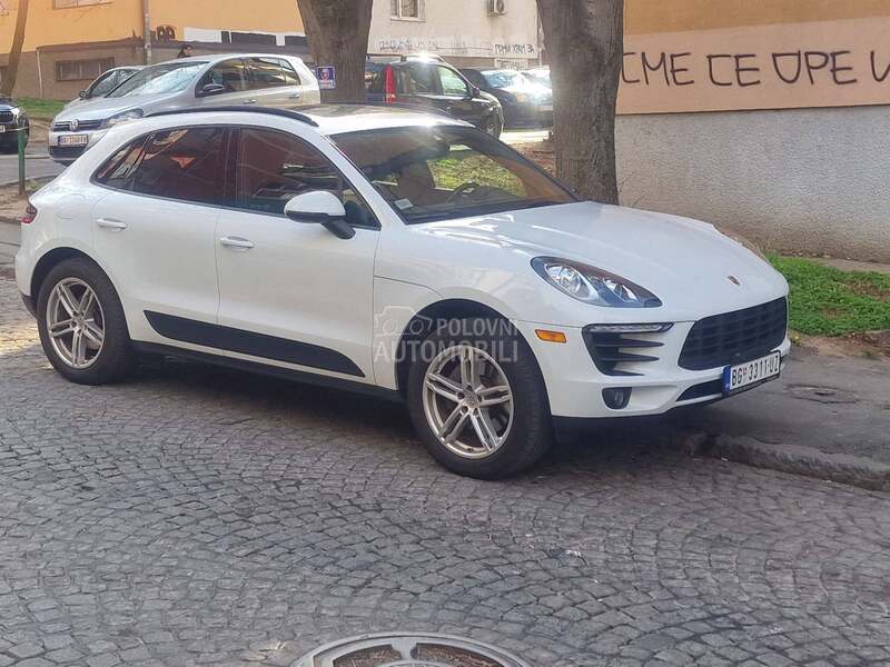 Porsche Macan 