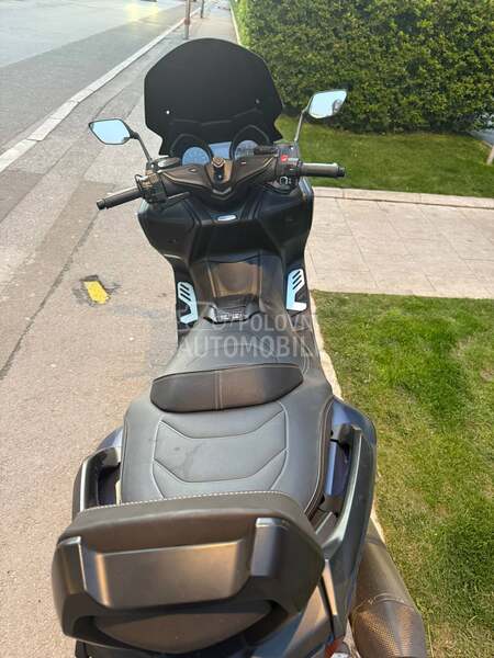 Yamaha Tmax
