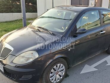 Lancia Ypsilon 