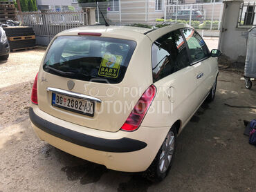 Lancia Ypsilon 