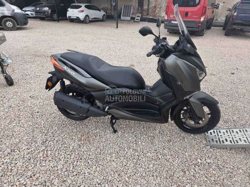Yamaha x max 300