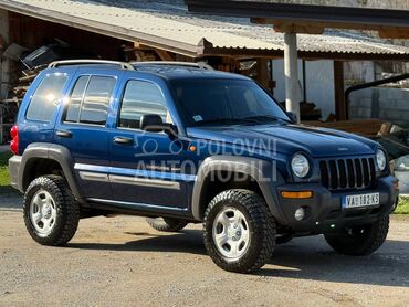 Jeep Cherokee SPORT 2.4