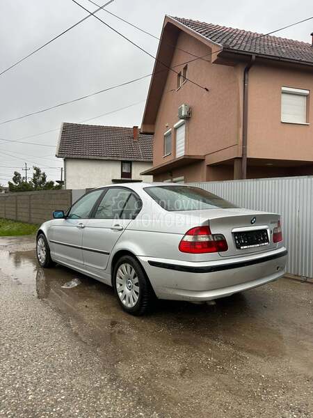 BMW 320d E46 -  kompletan auto u delovima