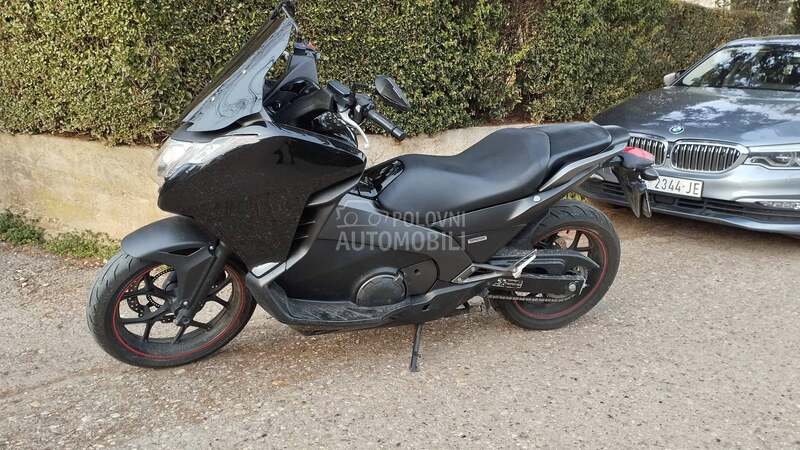 Honda NC 700 D Integra