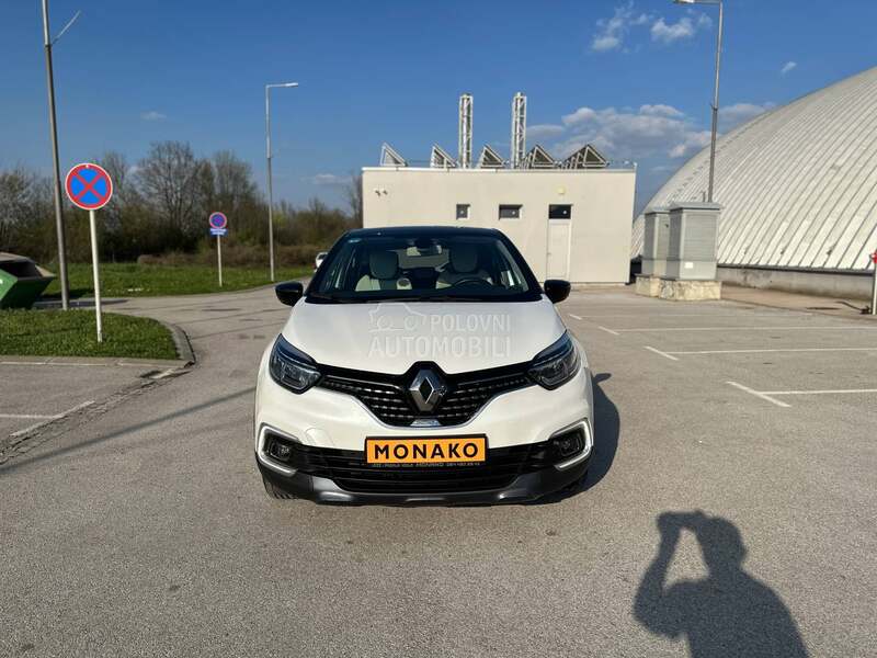 Renault Captur INITIALe Paris