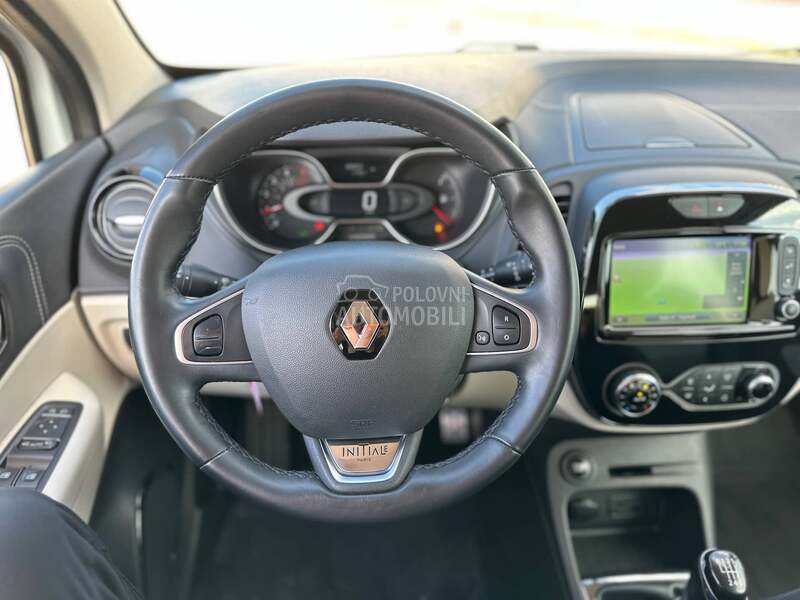 Renault Captur INITIALe Paris