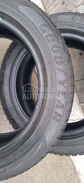 Goodyear 205/55 R16 Zimska