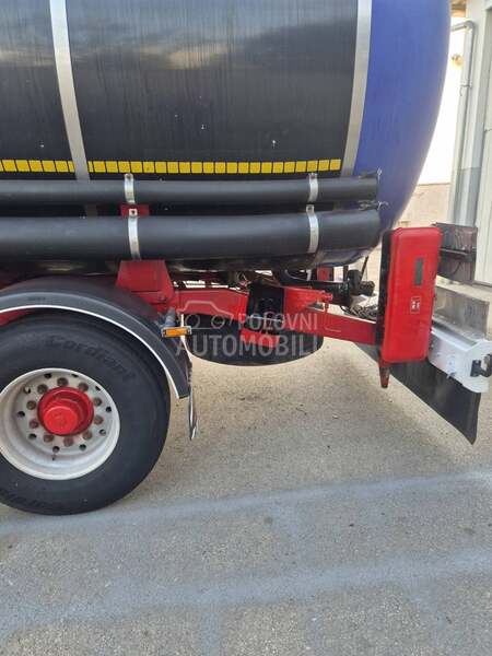 Schwarzmuller E e e
