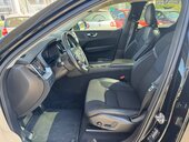 Volvo XC60 D4 AWD MomPano