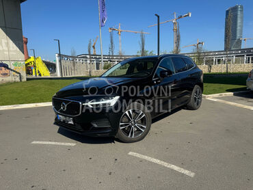 Volvo XC60 MomentumPlus Pano