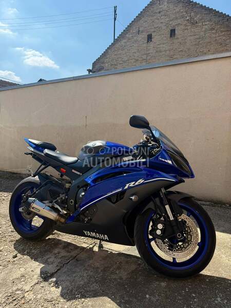 Yamaha R6