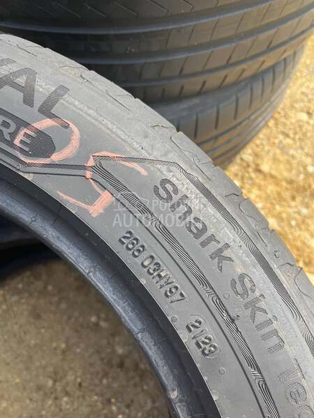 Uniroyal 215/55 R17 Zimska