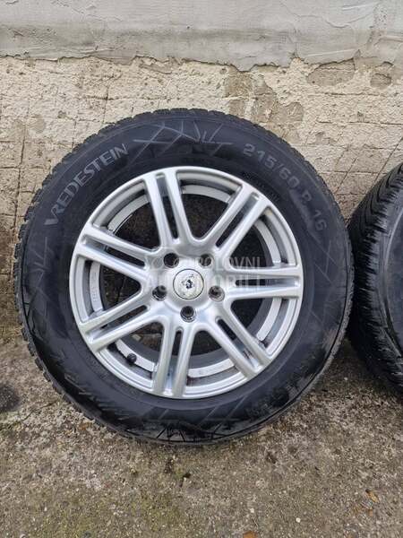 Vredestein 215/60 R17 Zimska