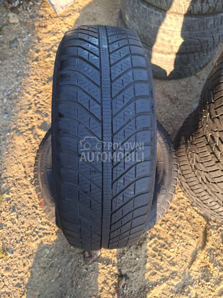 Goodyear 195/60 R16 Zimska